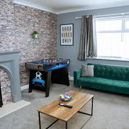 Modern 3bed With Hot Tub Apartment