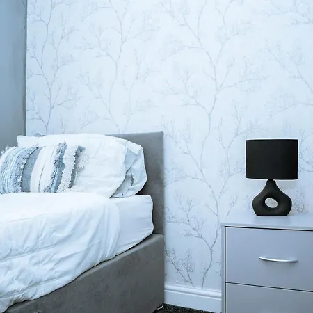Apartment Modern 3bed With Hot Tub Leeds (West Yorkshire)