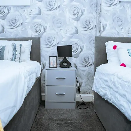 Apartment Modern 3bed Close To Centre